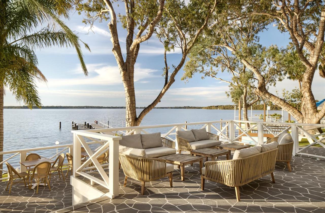 The Beachcomber Hotel & Resort, Ascend Hotel Collection Toukley Exteriér fotografie The Lake House